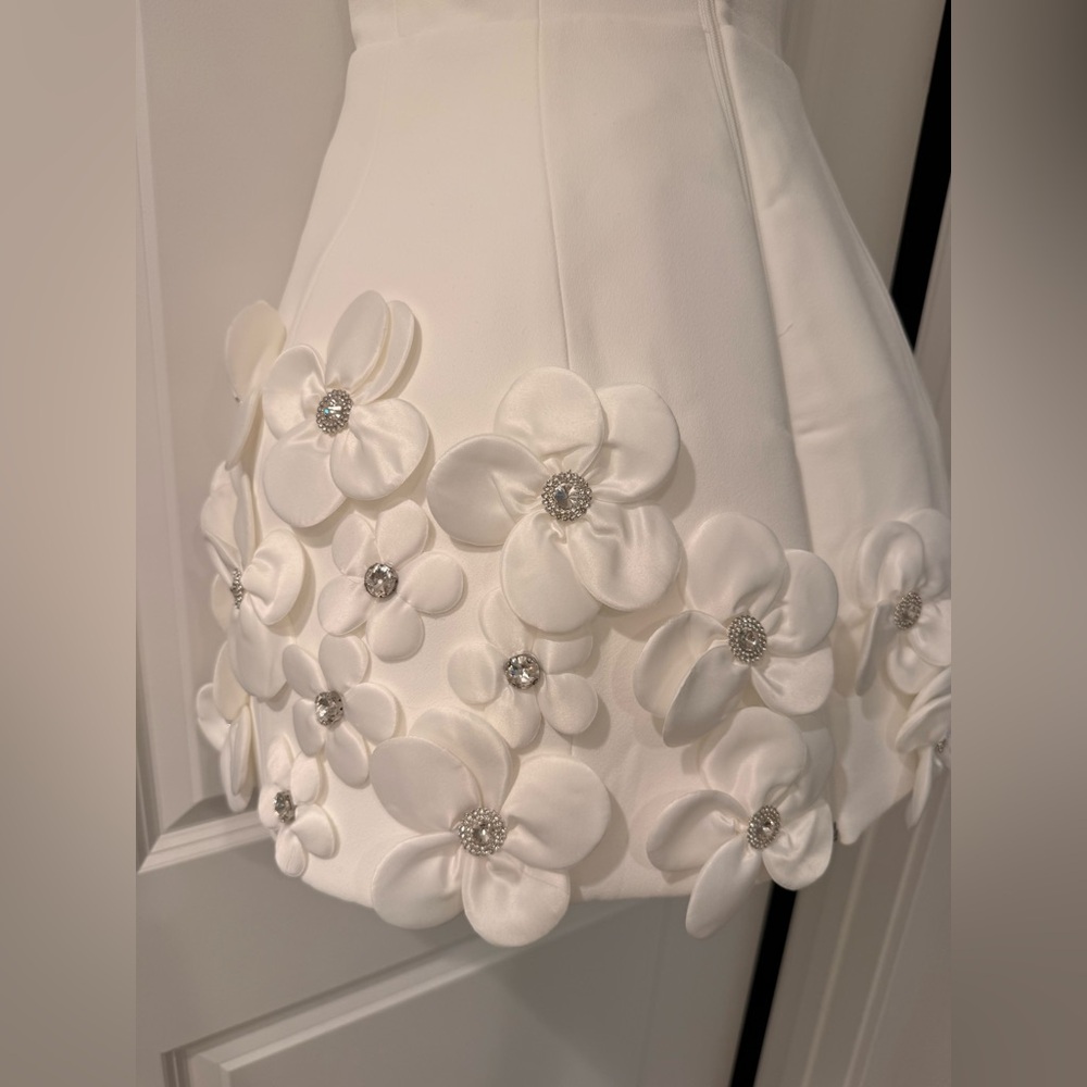 Bronx and Banco White Floral Mini Dress - Picture 13 of 16